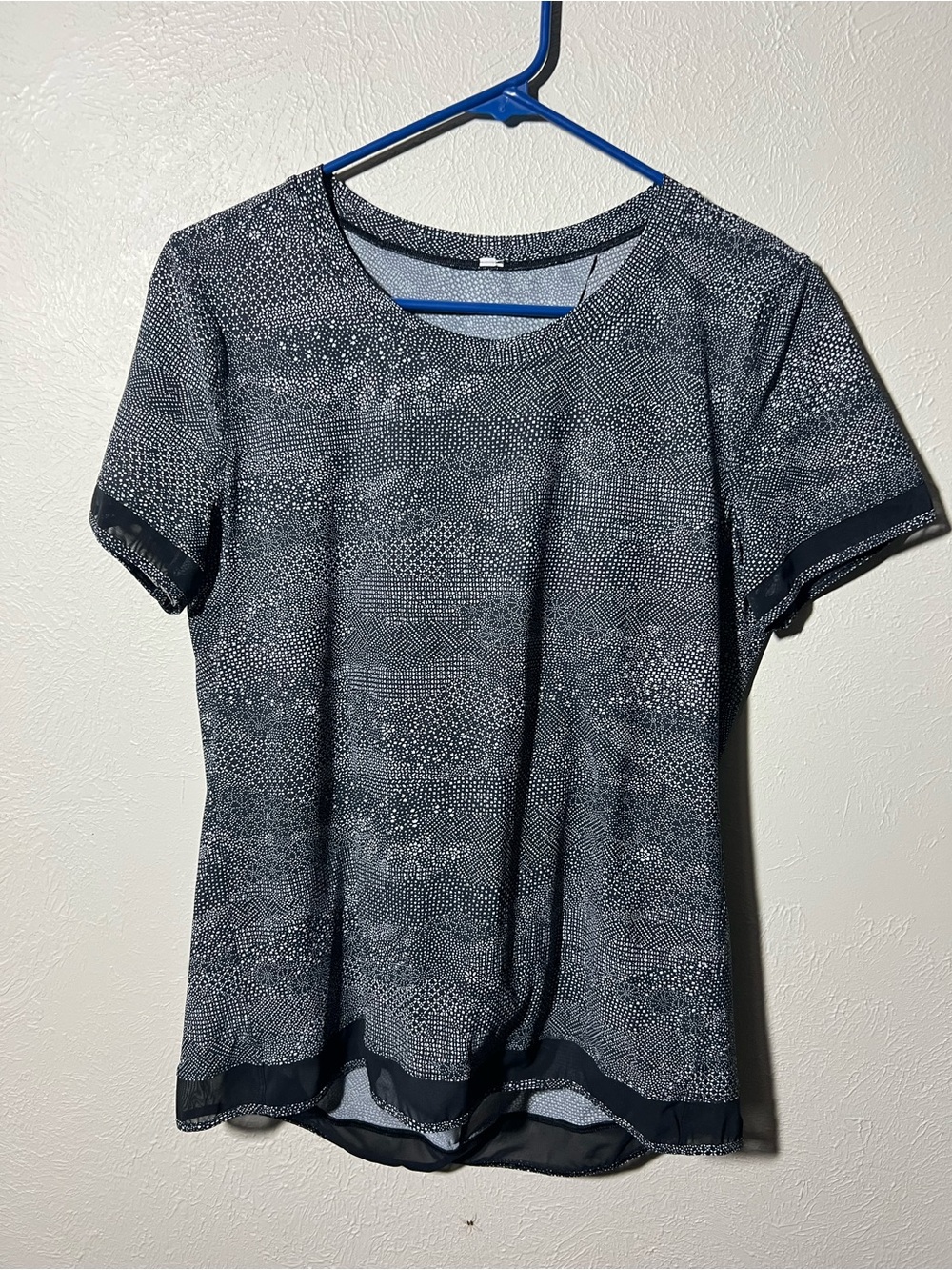 Women’s lululemon Serve up some Sun Short Sleeve Tee no tag 10/12?